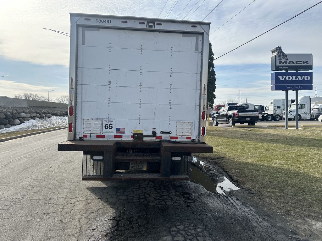 Slide images of 2018 HINO 195