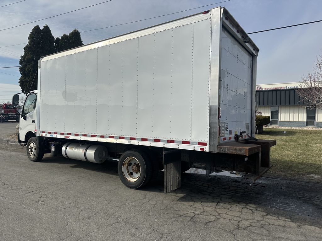 Slide images of 2018 HINO 195