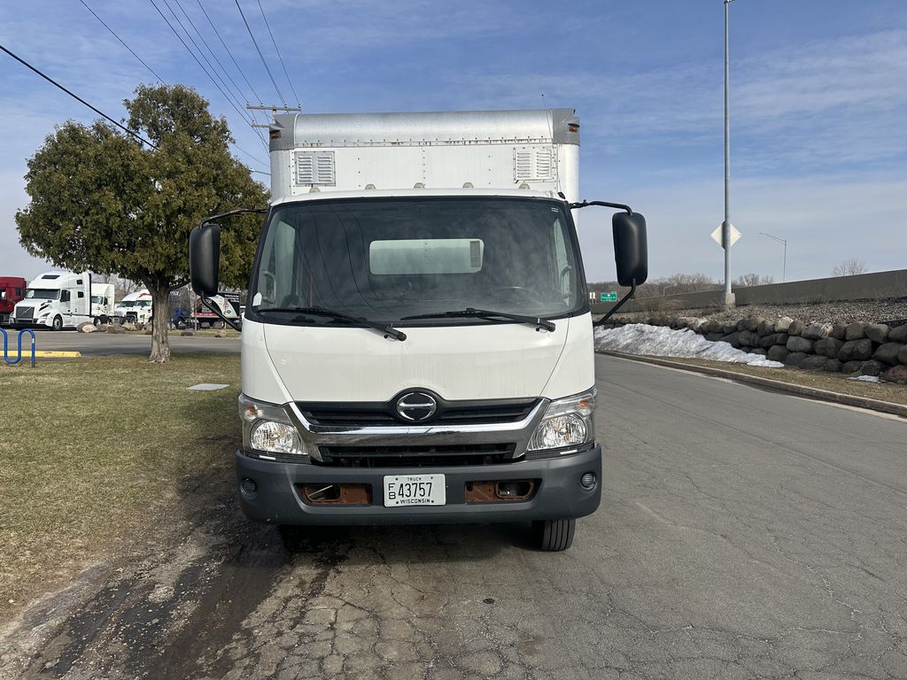 Slide images of 2018 HINO 195
