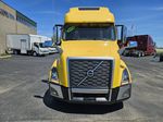 Slide images of 2022 VOLVO VNL64T760