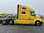 Slide images of 2022 VOLVO VNL64T760