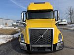 Slide images of 2022 VOLVO VNL64T760