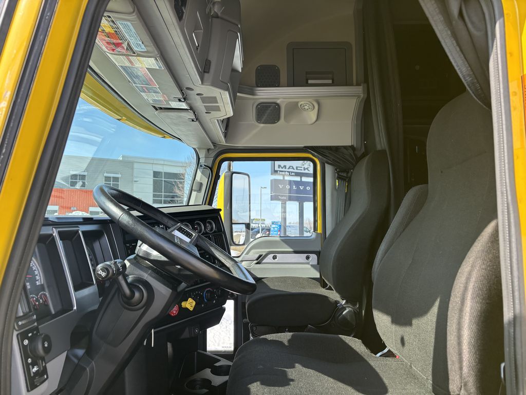 Slide images of 2022 MACK AN64T