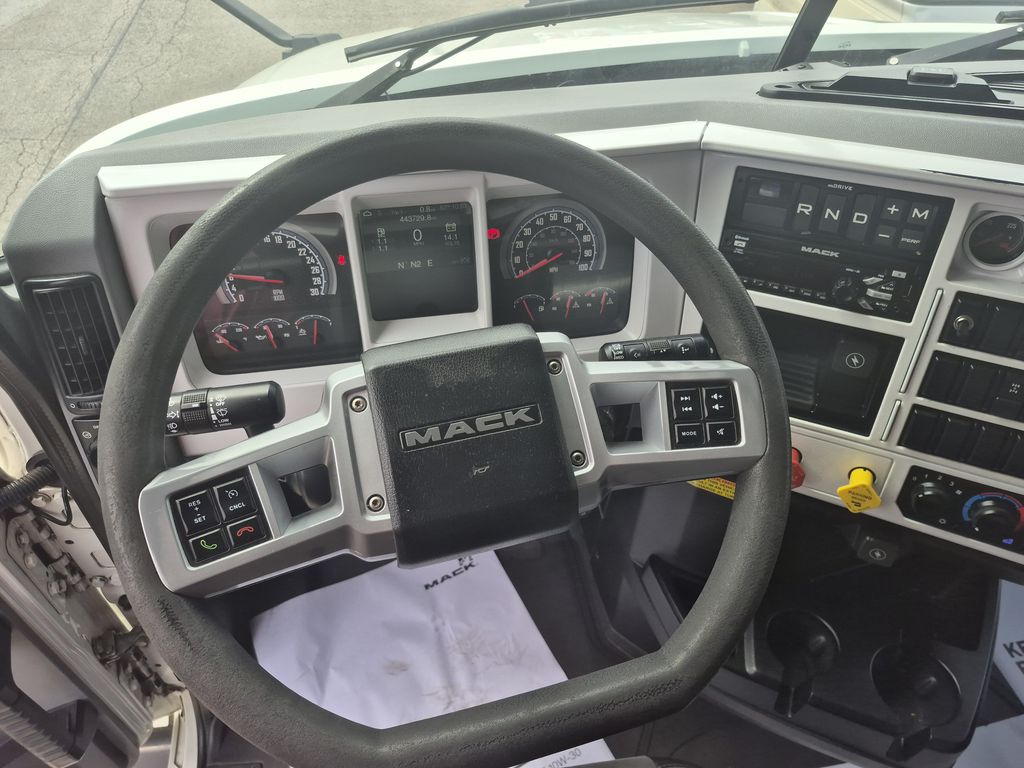 Slide images of 2019 MACK AN64T