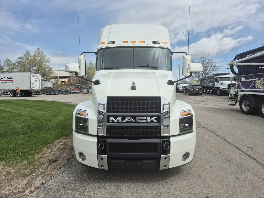 Slide images of 2019 MACK AN64T