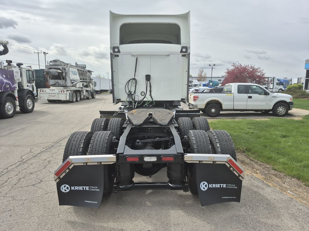 Slide images of 2019 MACK AN64T