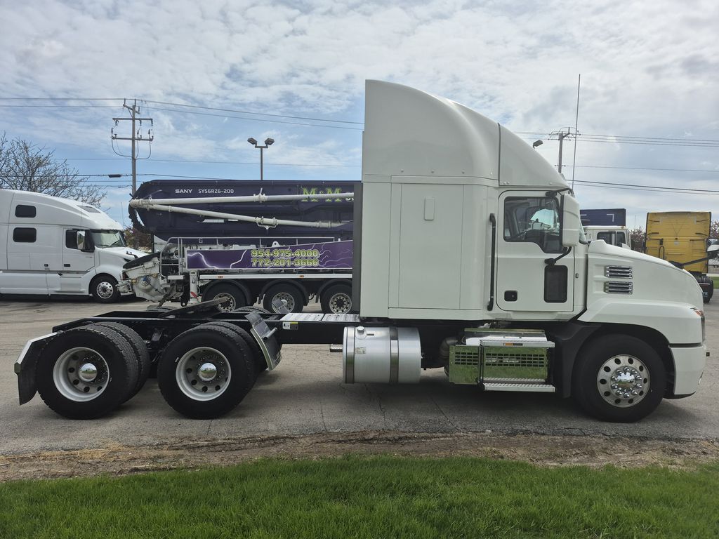Slide images of 2019 MACK AN64T