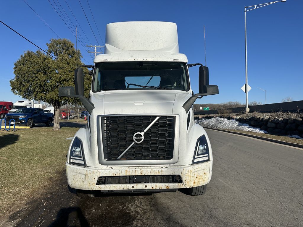 Slide images of 2021 VOLVO VNR42T-300
