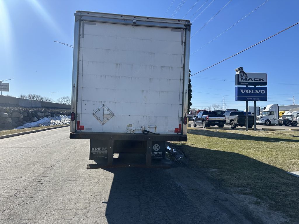 Slide images of 2022 MACK MD742