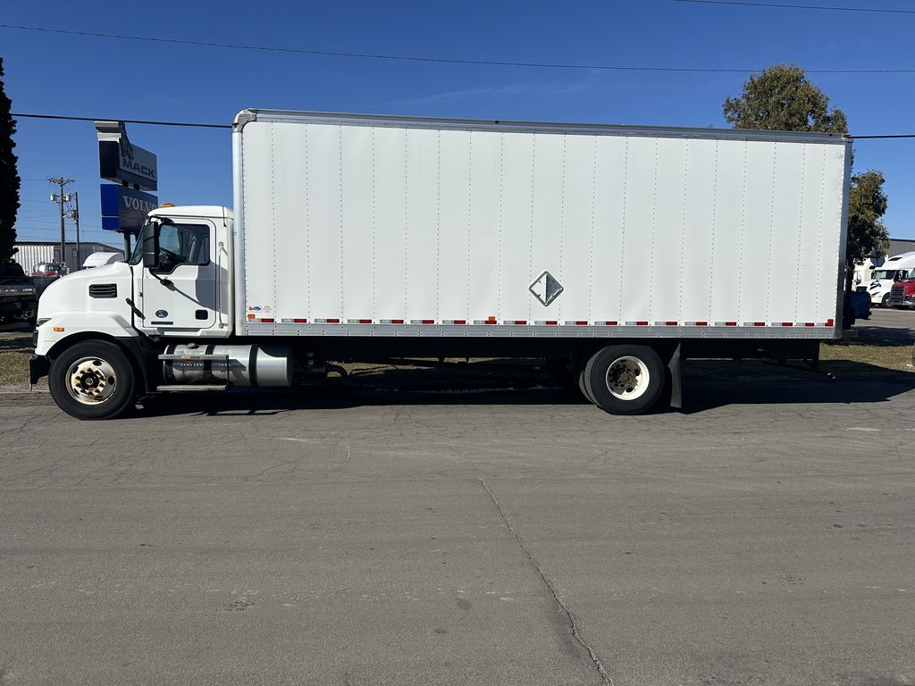 Slide images of 2022 MACK MD742