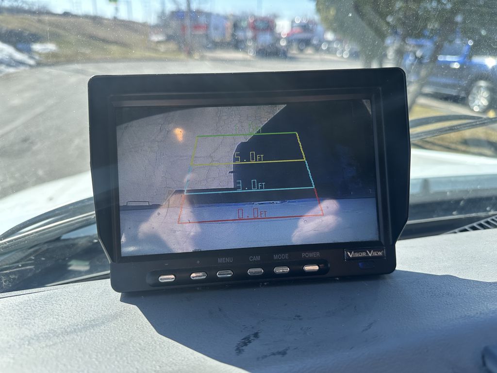 Slide images of 2022 MACK MD742