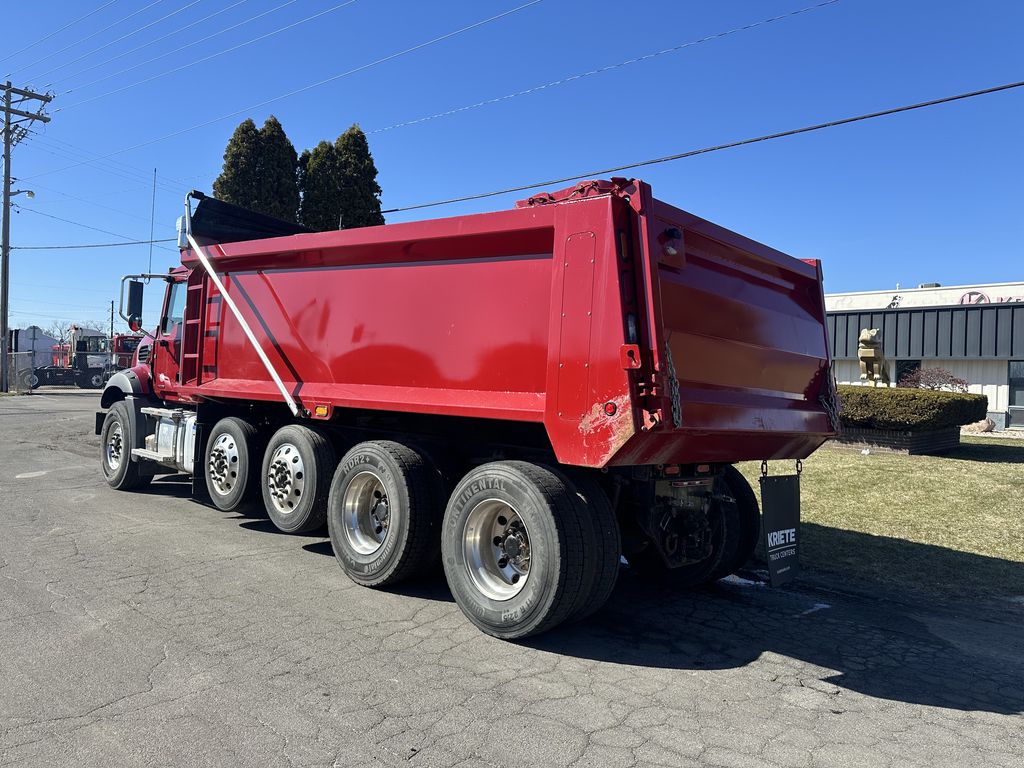 Slide images of 2025 MACK GR104BR