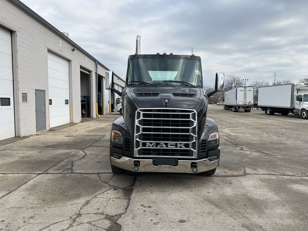 Slide images of 2027 MACK ANTHEM GEN2 64T