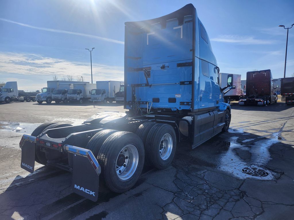 Slide images of 2026 MACK PIONEER 64T 76H