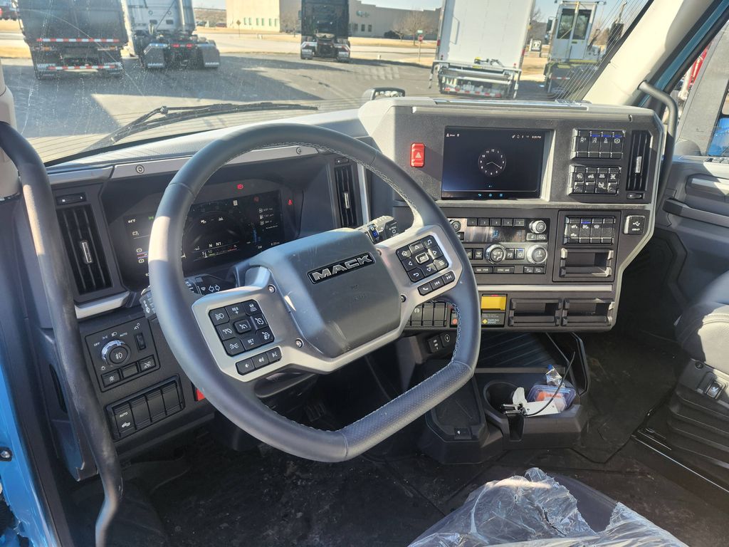 Slide images of 2026 MACK PIONEER 64T 76H