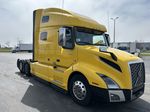 Slide images of 2022 VOLVO VNL64T760