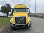 Slide images of 2022 VOLVO VNL64T760
