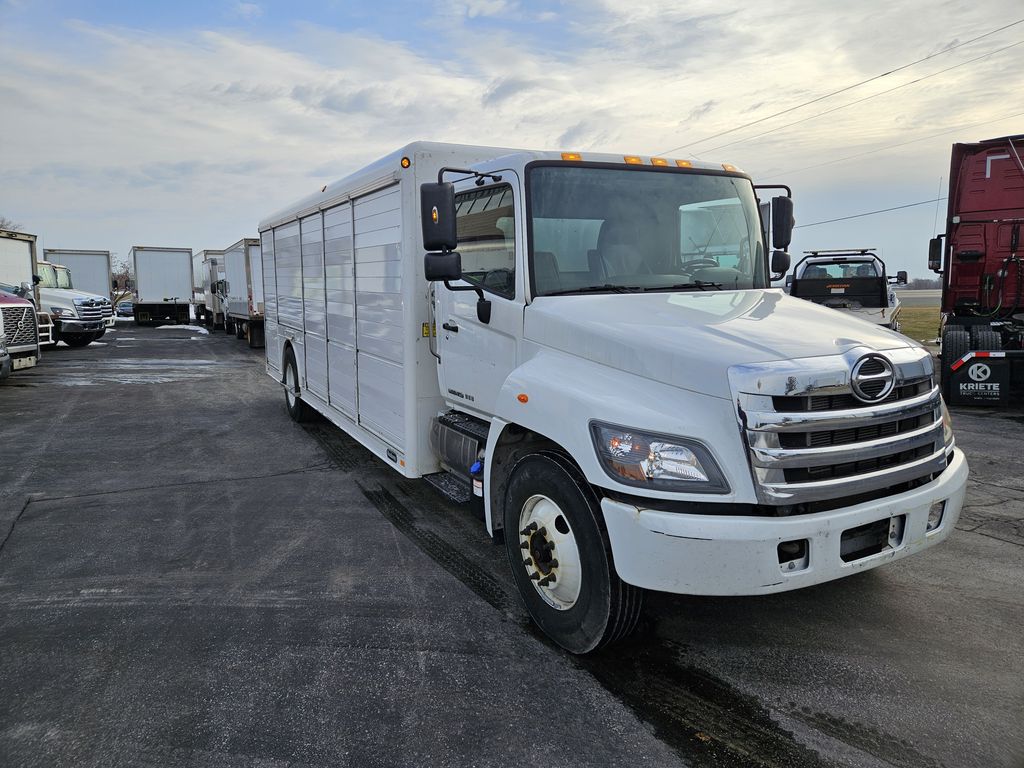 Slide images of 2019 HINO 268A 