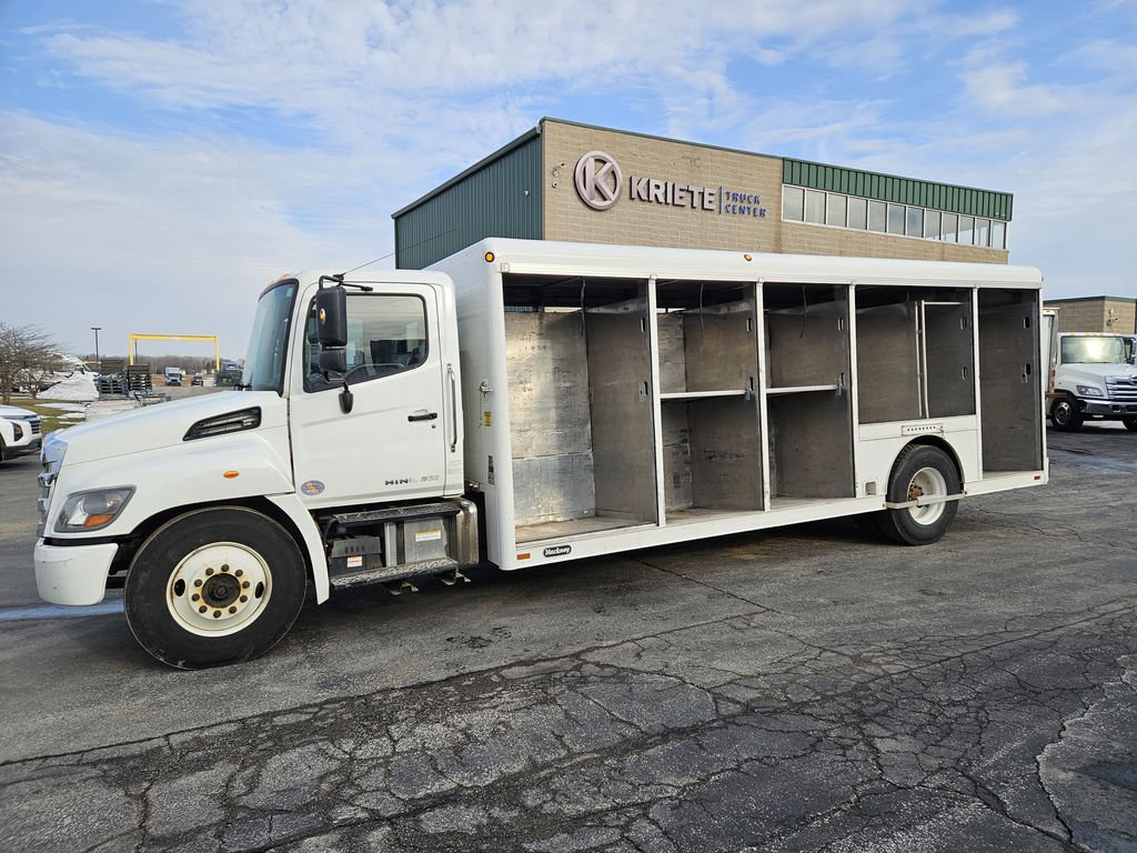 Slide images of 2019 HINO 268A 