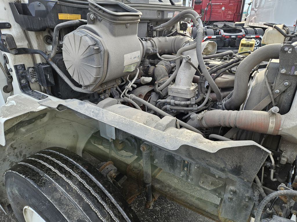 Slide images of 2019 HINO 268A 