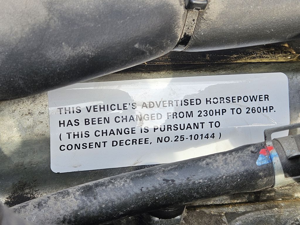 Slide images of 2019 HINO 268A 