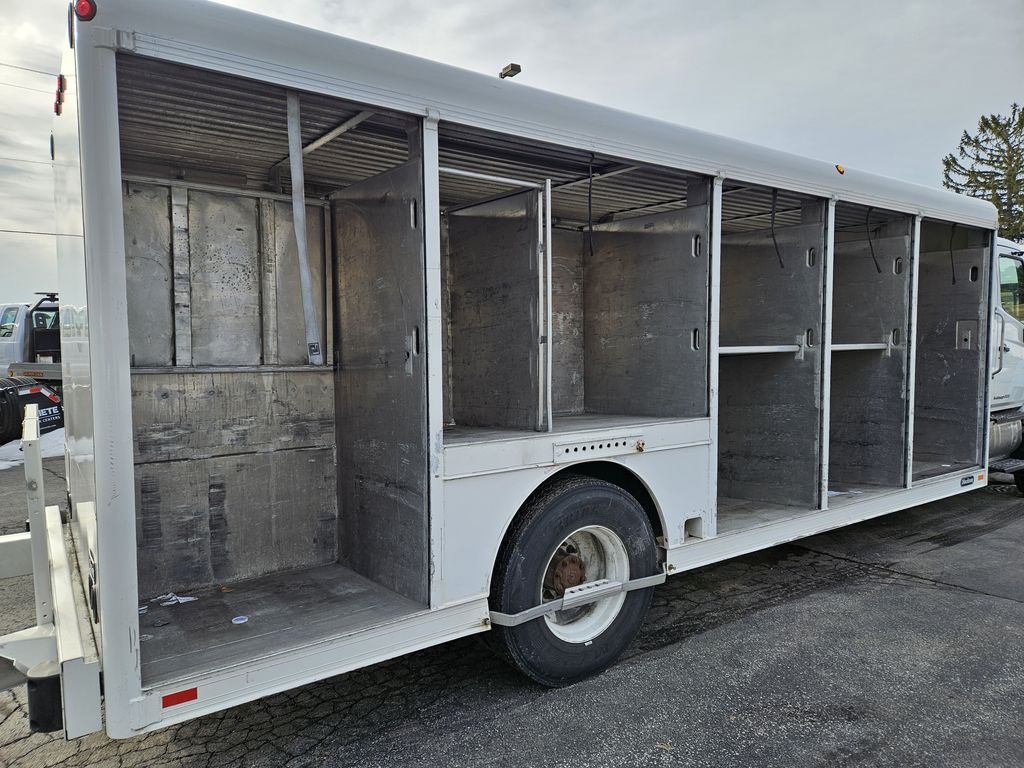 Slide images of 2019 HINO 268A 