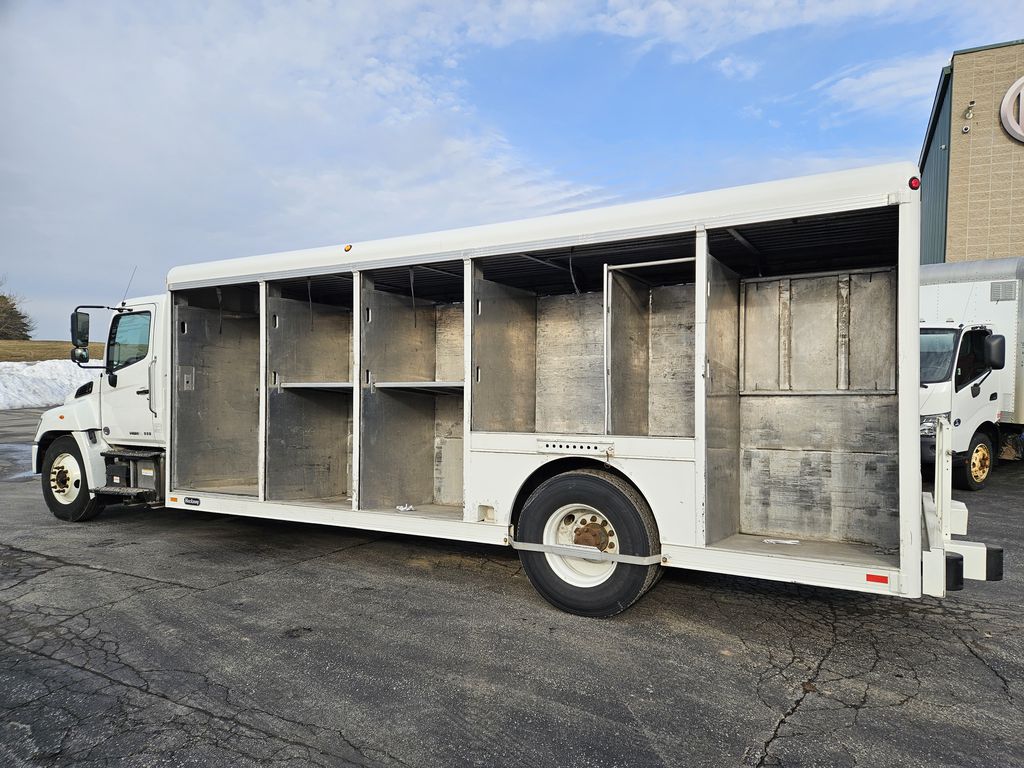 Slide images of 2019 HINO 268A 