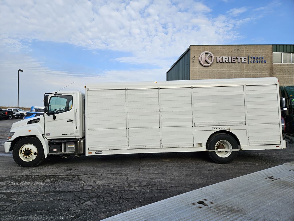 Slide images of 2019 HINO 268A 