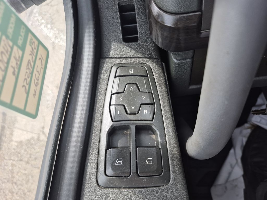 Slide images of 2025 VOLVO VHD64B300