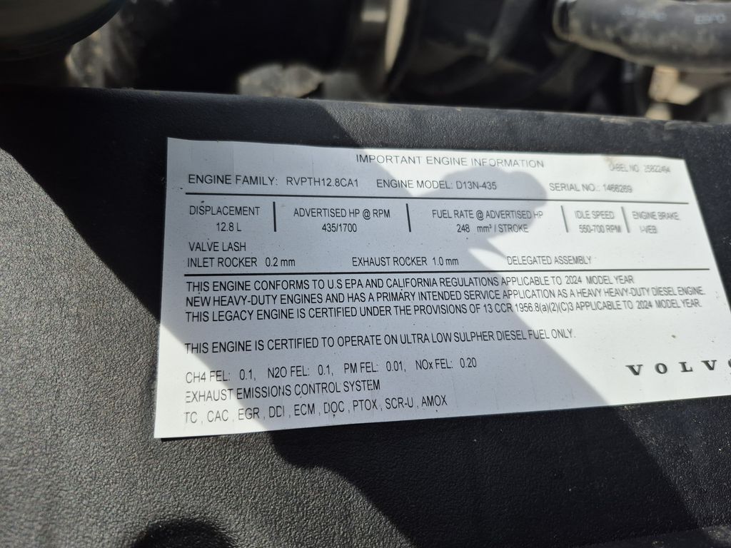 Slide images of 2025 VOLVO VHD64B300