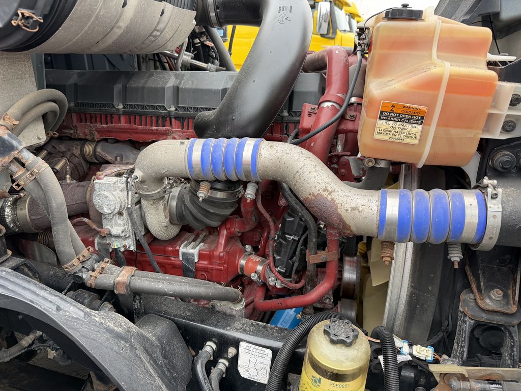 Slide images of 2019 MACK AN64T