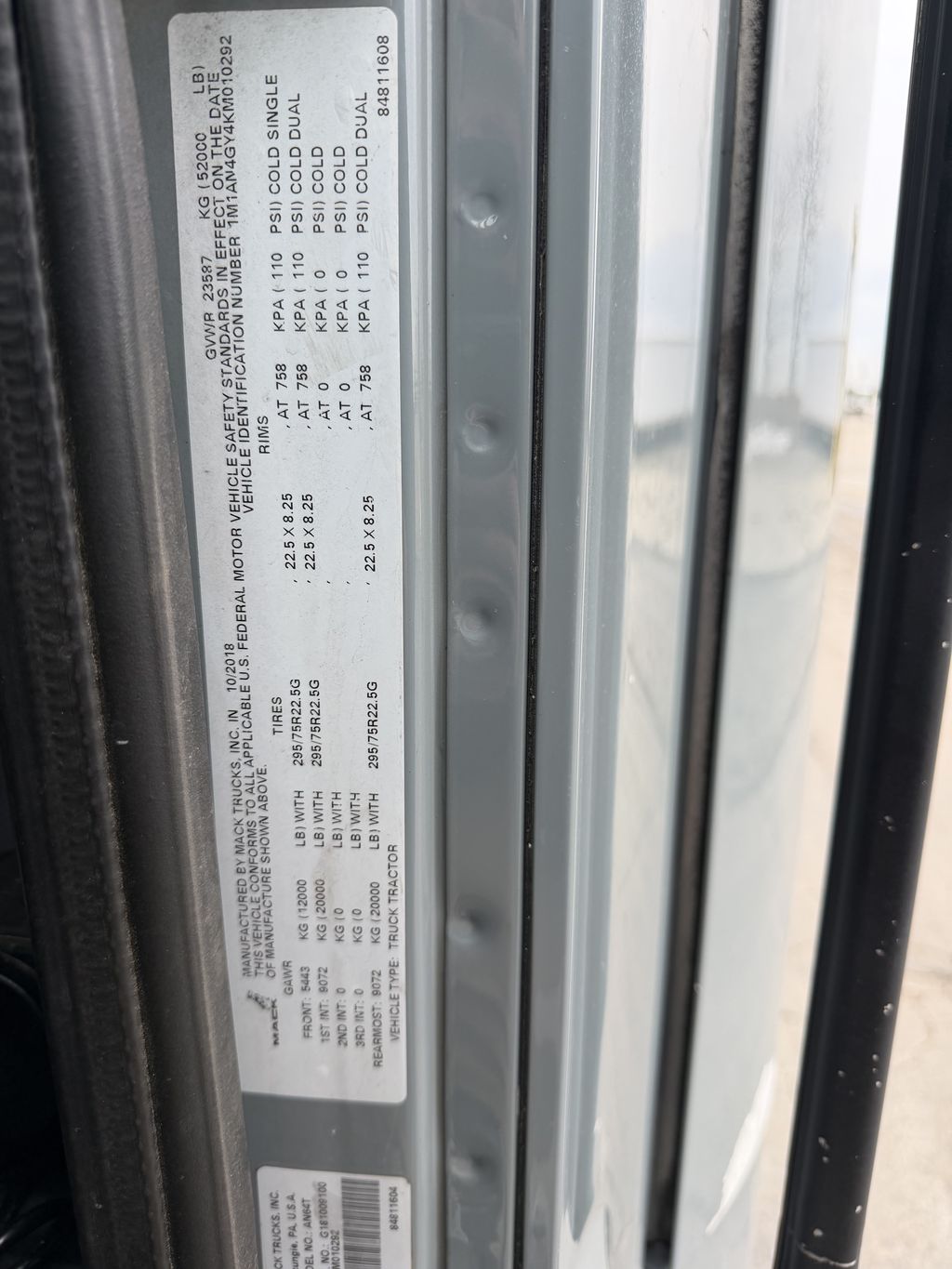 Slide images of 2019 MACK AN64T