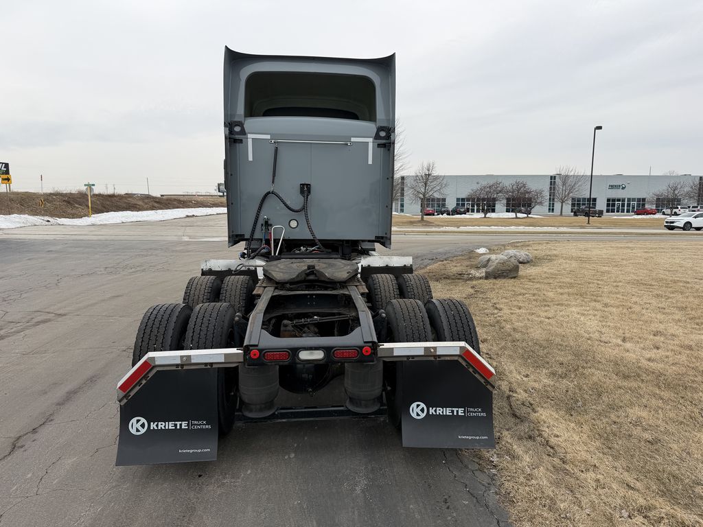 Slide images of 2019 MACK AN64T
