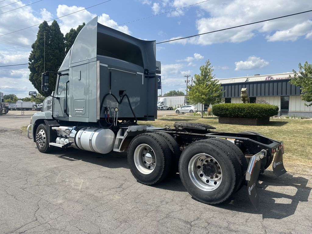 Slide images of 2019 MACK AN64T