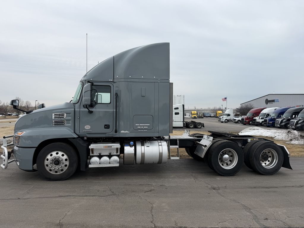 Slide images of 2019 MACK AN64T