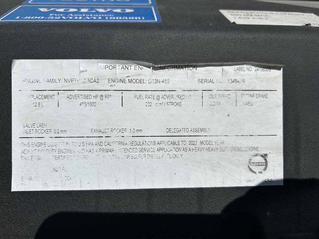 Slide images of 2023 VOLVO VNL64T760