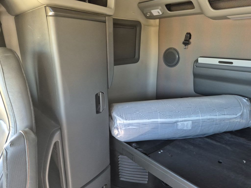 Slide images of 2023 VOLVO VNL64T760