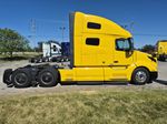 Slide images of 2023 VOLVO VNL64T760