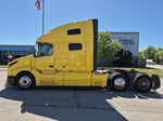 Slide images of 2023 VOLVO VNL64T760