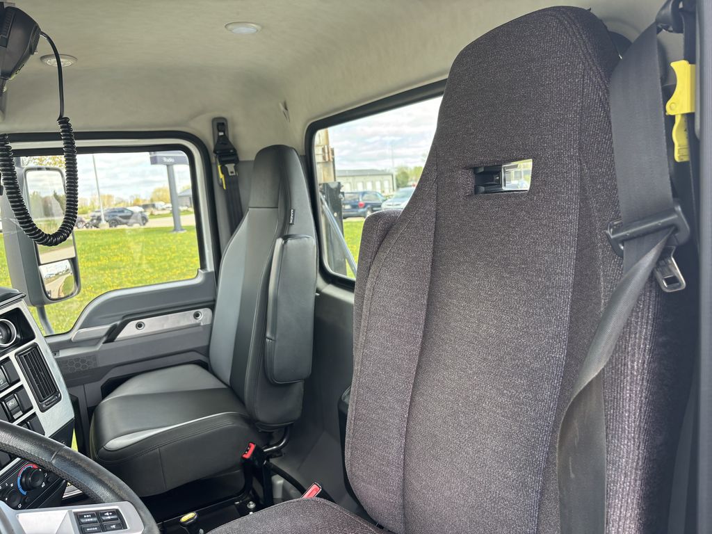Slide images of 2021 MACK AN64T