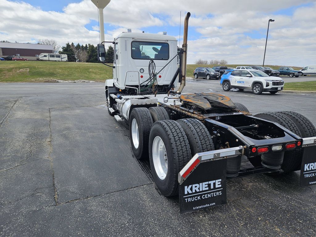 Slide images of 2021 MACK AN64T
