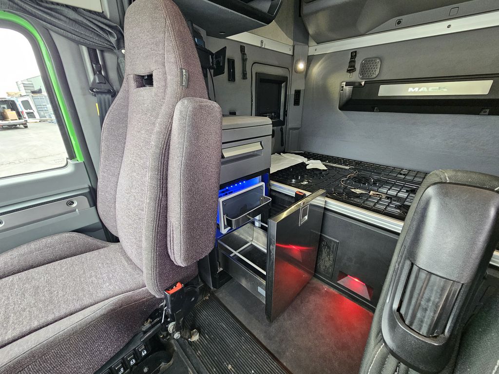 Slide images of 2020 MACK AN64T 