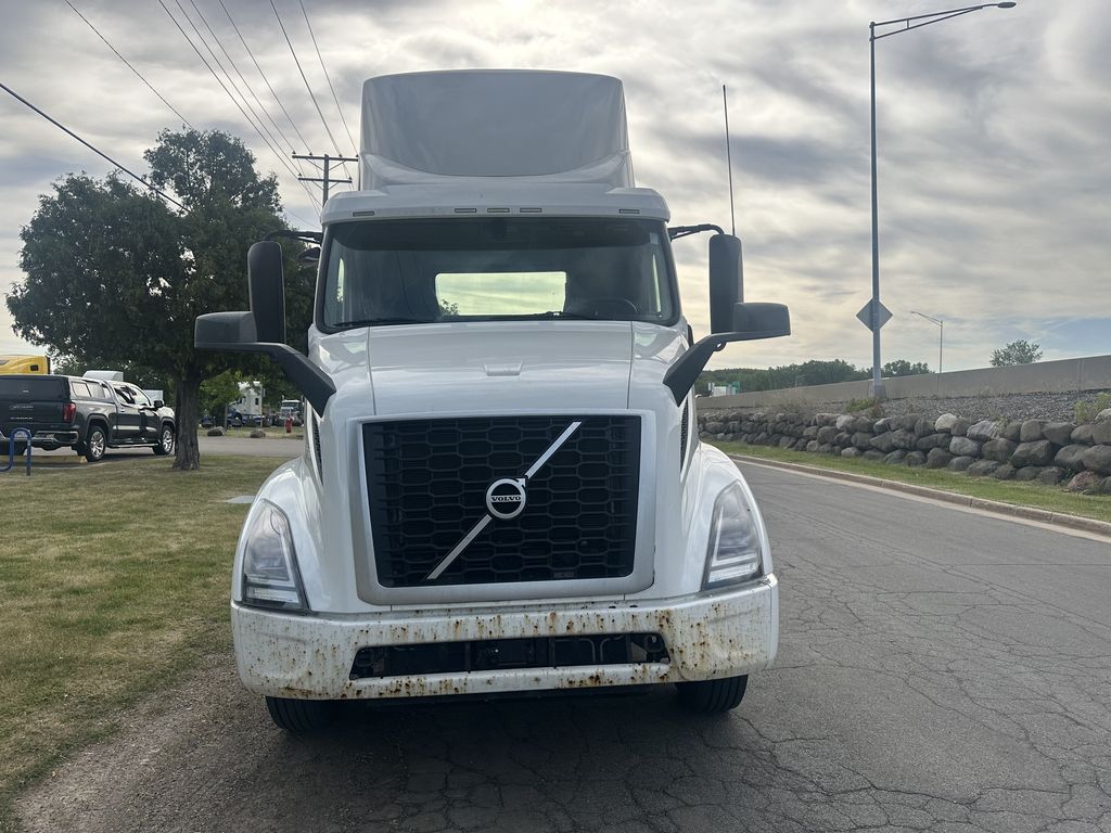 Slide images of 2021 VOLVO VNR42T300
