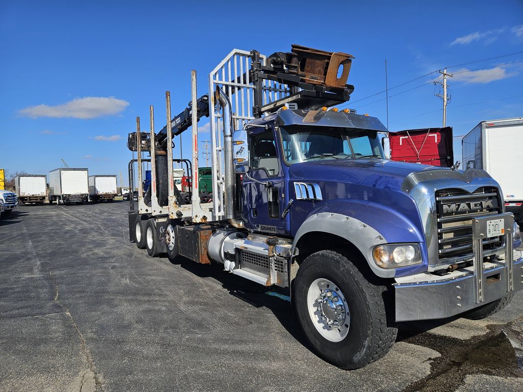 Slide images of 2021 MACK GRANITE