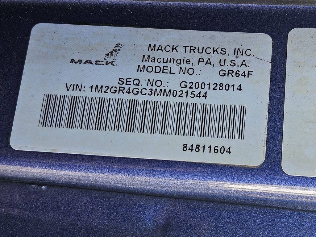 Slide images of 2021 MACK GRANITE