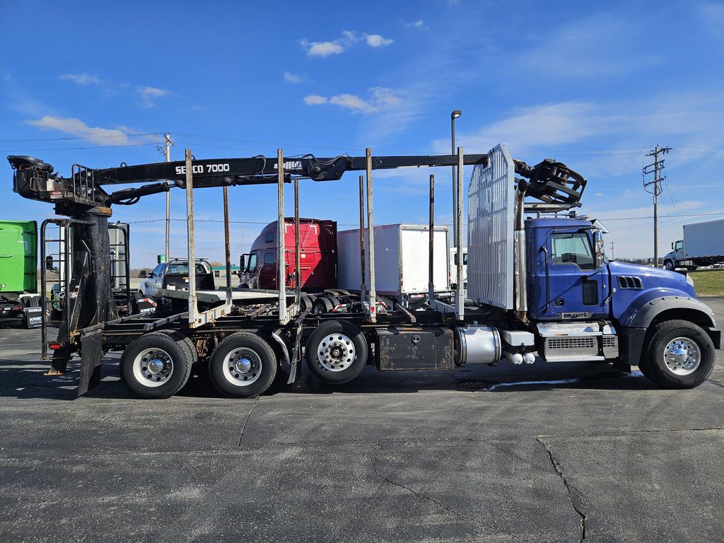 Slide images of 2021 MACK GRANITE