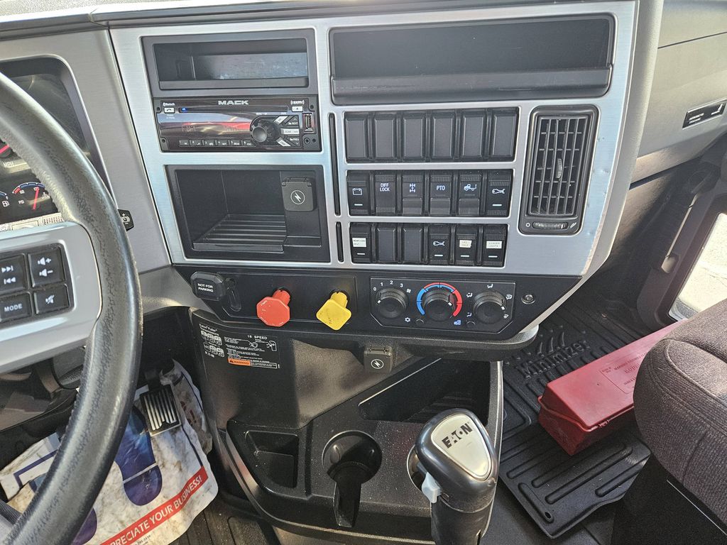 Slide images of 2021 MACK GRANITE