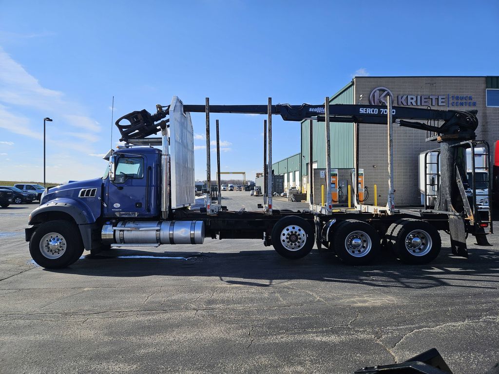 Slide images of 2021 MACK GRANITE