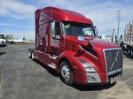 Slide images of 2022 VOLVO VNL64T860