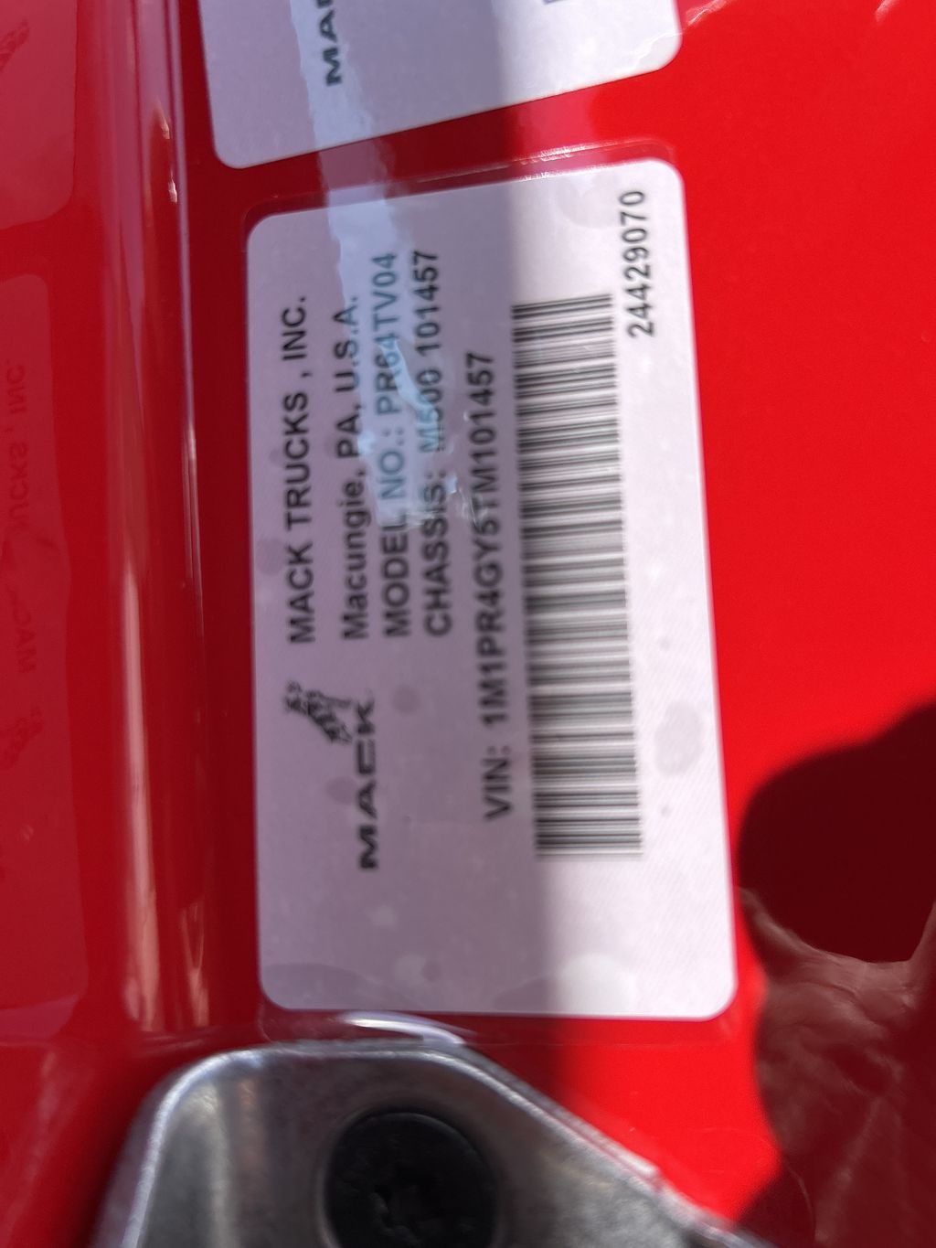 Slide images of 2026 MACK PIONEER 64T 76H